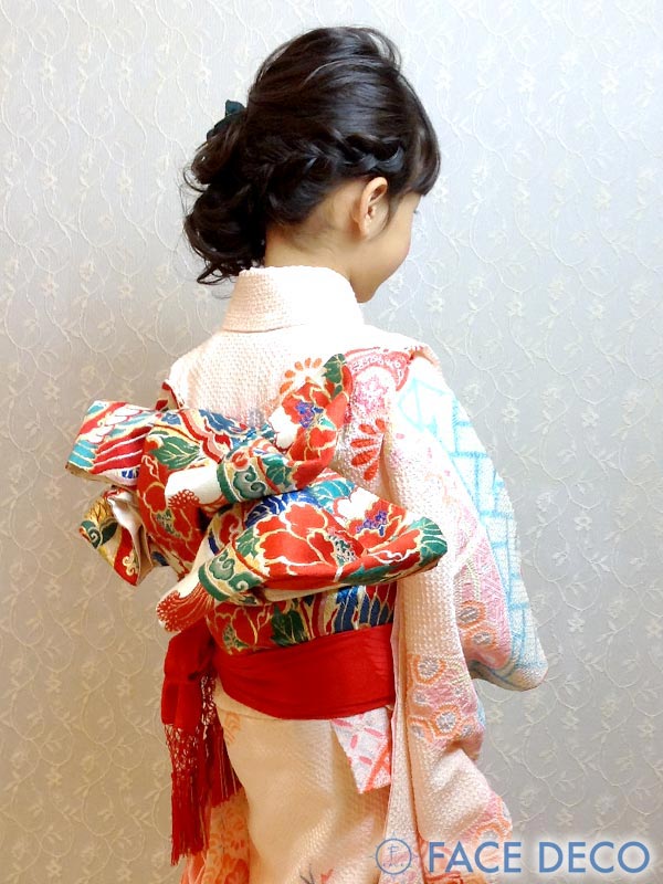 七五三着付け・3歳・7歳・洋髪三つ編みサイドアップダウンスタイル・ヘアカタログ